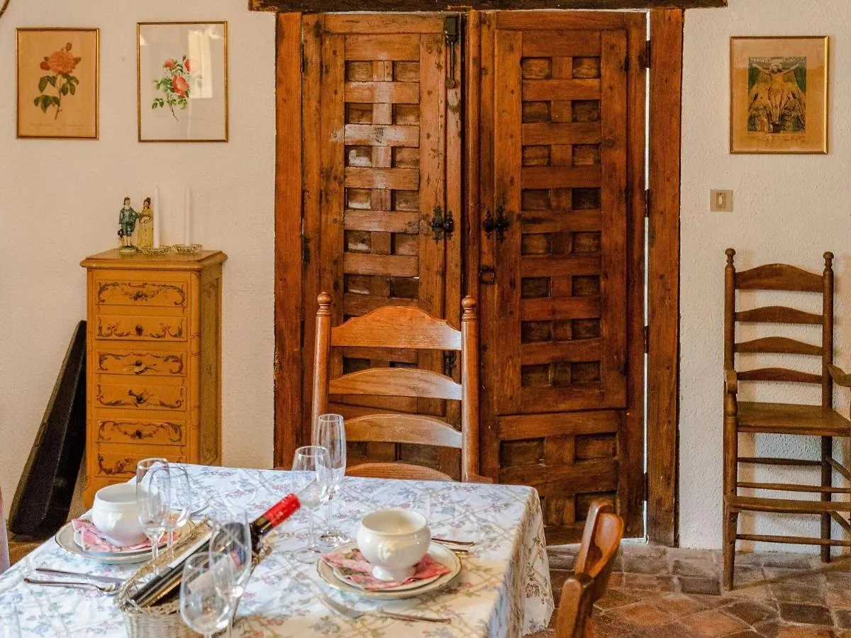 فيلا Beautiful Castle In Le Veurdre With Private Pool فرنسا