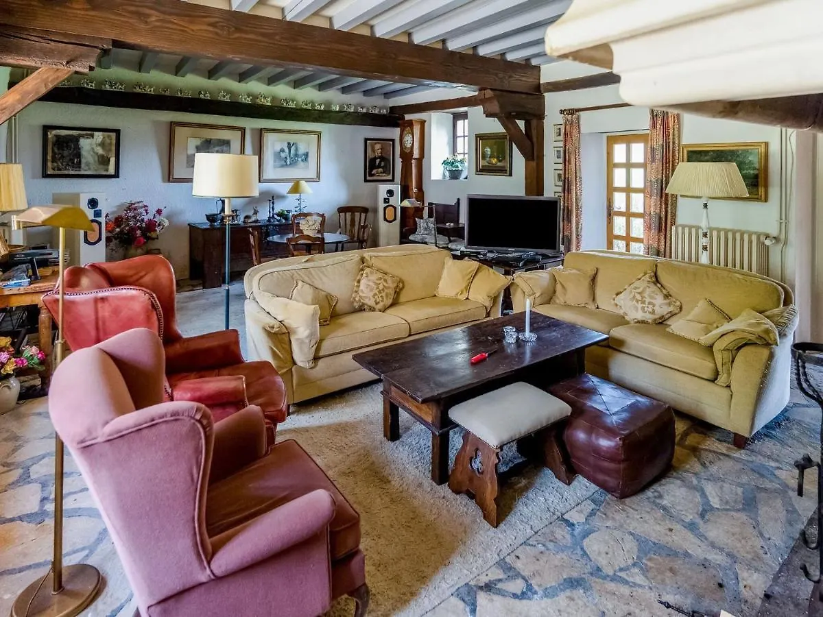 Beautiful Castle In Le Veurdre With Private Pool Villa France